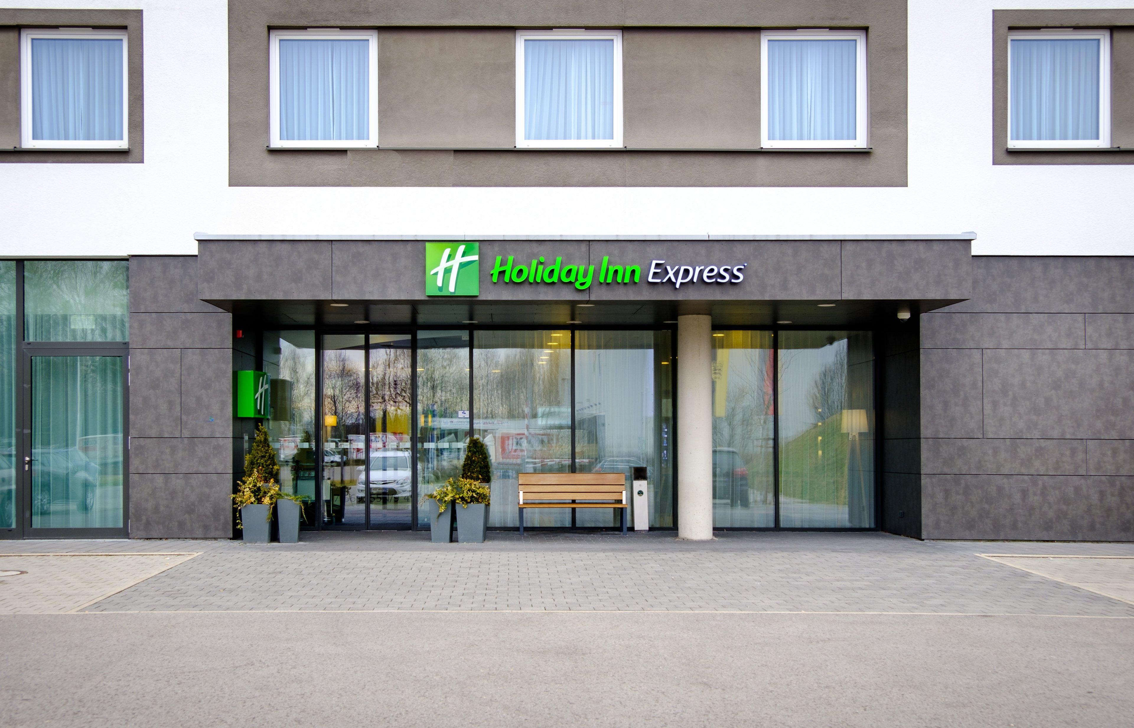 Holiday Inn Express Friedrichshafen, An Ihg Hotel Exterior photo